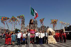 Mexico City Government Receive The Monumental Puppet 'Little Amal'