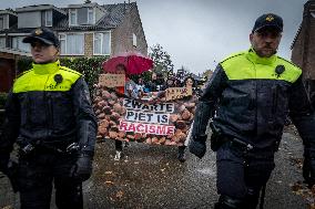 Kick Out Zwarte Piet Protest In De Lier