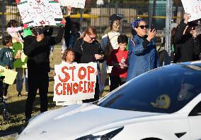 Ceasefire Protesters Rally Outside Norfolk Naval Station During President Biden Visit