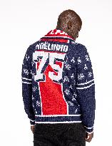 PSG Players Posing With New X-Mas sweater - Paris