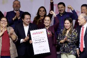 Claudia Sheinbaum Pardo Receives Proof Of Being The Only Pre-candidate For The Presidency Of Mexico