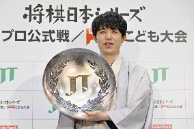 Shogi prodigy Fujii wins JT Cup