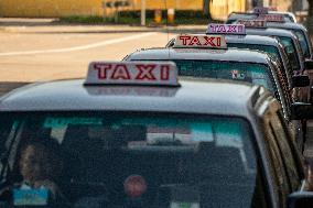 Hong Kong Taxi Drivers Set To Strike Wednesday