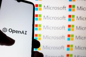 Microsoft Offers To Match Pay Of All OpenAI Staff