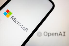 Microsoft Offers To Match Pay Of All OpenAI Staff