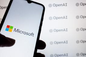 Microsoft Offers To Match Pay Of All OpenAI Staff