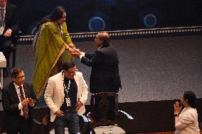 Mamata Banerjee and Mukesh Ambani at 7th Bengal Global Business Summit, Kolkata