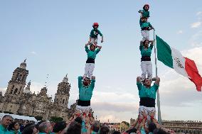 Castellers De Vilafranca In Mexico