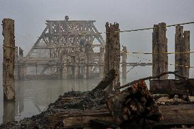 Dense Fog In Kashmir