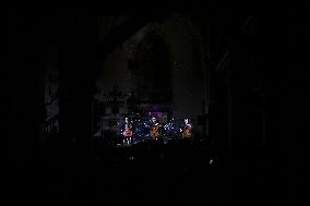 Apocalyptica performs in church