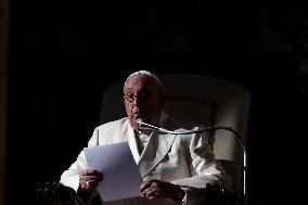 Pope Francis Leads The Weekly General Audience In St Peter Square In Vatican, Vatican City, 22 Nov 2023.
