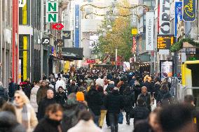 Black Friday Shopping Crowd In Dortmund As Germany Head For Another Poor Economic Recovery