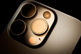 Apps And IPhone 15 Pro Photo Illustrations