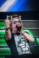 Guns N’ Roses Axl Rose Accused Of 1989 Sexual Assault