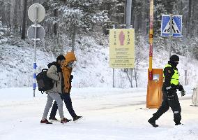 International border crossing at Salla