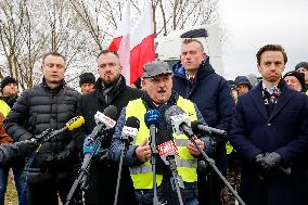 Polish Farmers S Block Another Border Crossing With Ukraine