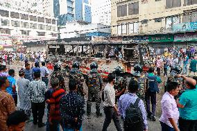 A Group Of Protesters Set Fire To A Bus - Dhaka