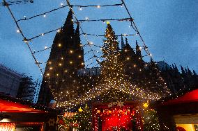 Cologne Christmas Market Opens
