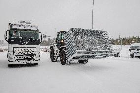 Finnish-Russian border crossing in Vartius