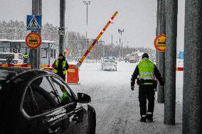 Finnish-Russian border crossing in Vartius