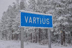 Finnish-Russian border crossing in Vartius