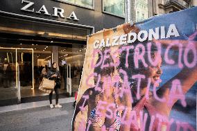 Protest Against Large Clothing Brands During Black Friday In Barcelona.
