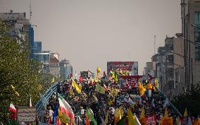 Ela Beit Al-Moghaddas Military Rally In Tehran