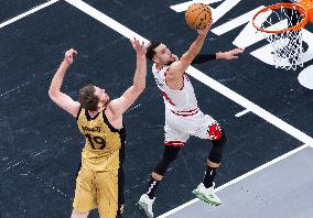 (SP)CANADA-TORONTO-BASKETBALL-NBA-IN SEASON-BULLS VS RAPTORS