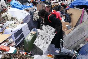 Toronto Clearing Homeless Encampment Near Kensington Market