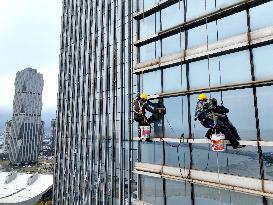 High-rise Maintenance in Lianyungang