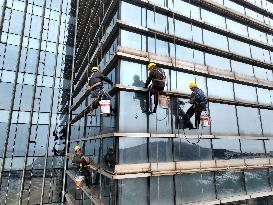 High-rise Maintenance in Lianyungang