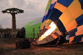 MADAGASCAR-MORONDAVA-HOT AIR BALLOON