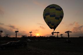 MADAGASCAR-MORONDAVA-HOT AIR BALLOON