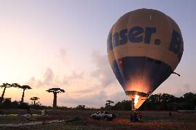 MADAGASCAR-MORONDAVA-HOT AIR BALLOON