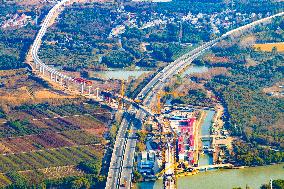 Shanghai Line 17 Under Construction