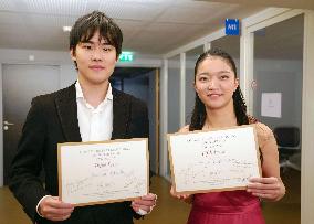 Japanese violinists at international competition