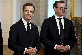 Finnish and Swedish ministers meet in Helsinki