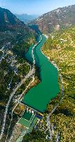 An Ecological Road on The Water in Yichang