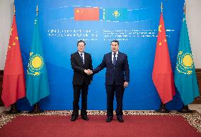 KAZAKHSTAN-ASTANA-DING XUEXIANG-KAZAKH PM-MEETING