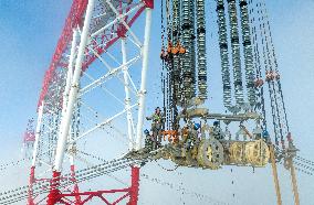 Wuhan - Nanchang UHV Line Construction