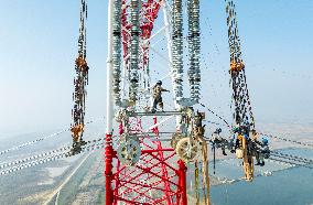 Wuhan - Nanchang UHV Line Construction