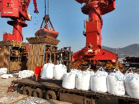 Fertilizer Import in Lianyungang Port