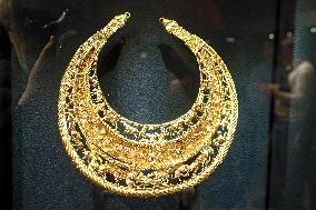 Part of Scythian gold returned to Ukraine is displayed in Kyiv