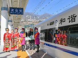 CHINA-SICHUAN-QINGHAI RAILWAY-SECTION-OPERATION (CN)
