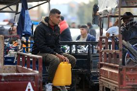 MIDEAST-GAZA-KHAN YOUNIS-FUEL-SHORTAGE