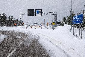 Vaalimaa border check point between Finland and Russia