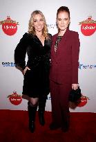 Stars From 'It's A Wonderful Lifetime' Honor Blue Star Families Military Spouses - LA