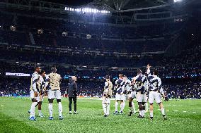 Real Madrid v SSC Napoli - UEFA Champions League