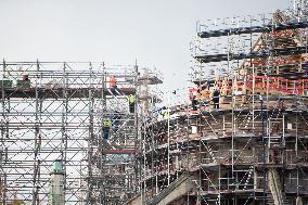 New Notre-Dame Spire Takes Shape - Paris