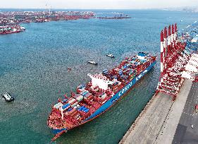 Shandong Qingdao Port Trade